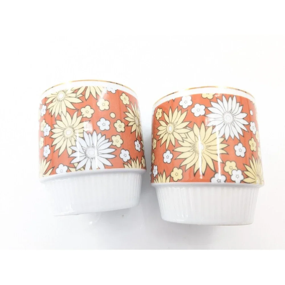 Daisy Retro Mod Orange Yellow Floral Gold Rim Stackable Coffee Mug Cup Set of 2